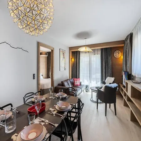 Stallion A Apartment *